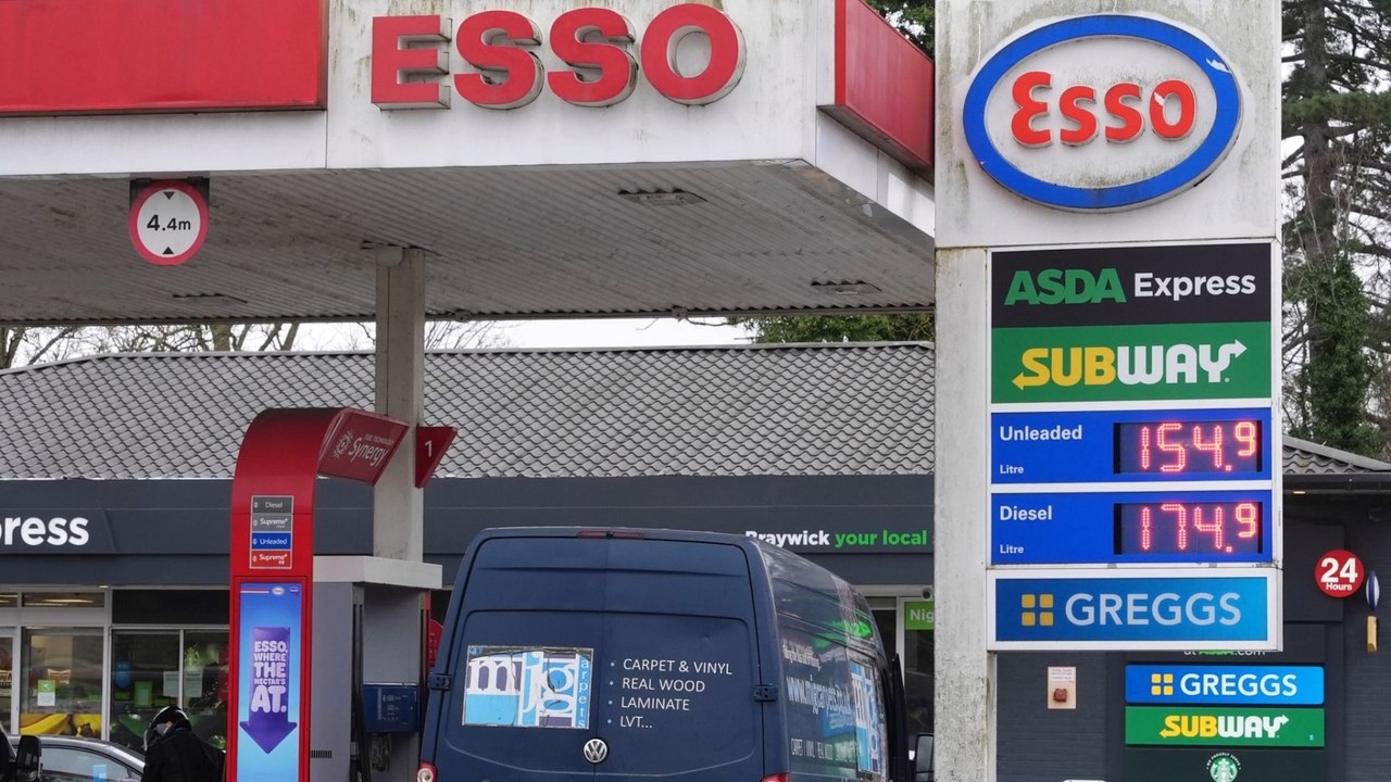 Drivers told to fill up as normal despite rising fuel prices