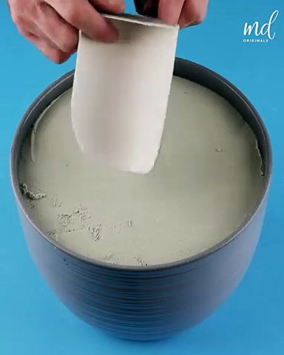 Experimenting with aluminum liquid 🧪🧑‍🔬