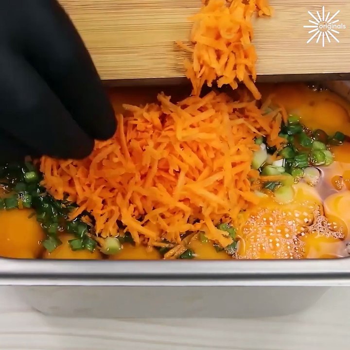 Let's make a giant rolled omelette together!