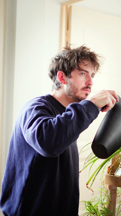 Faut la surveiller celle-là 😂 #humour #sketch #comedie