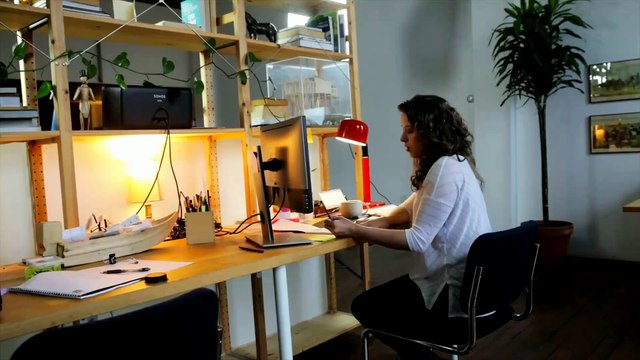SIIG Laptop Stand Review: Ergonomic Adjustable Riser