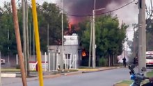Ardió una refinería en el Parque Industrial de Pilar