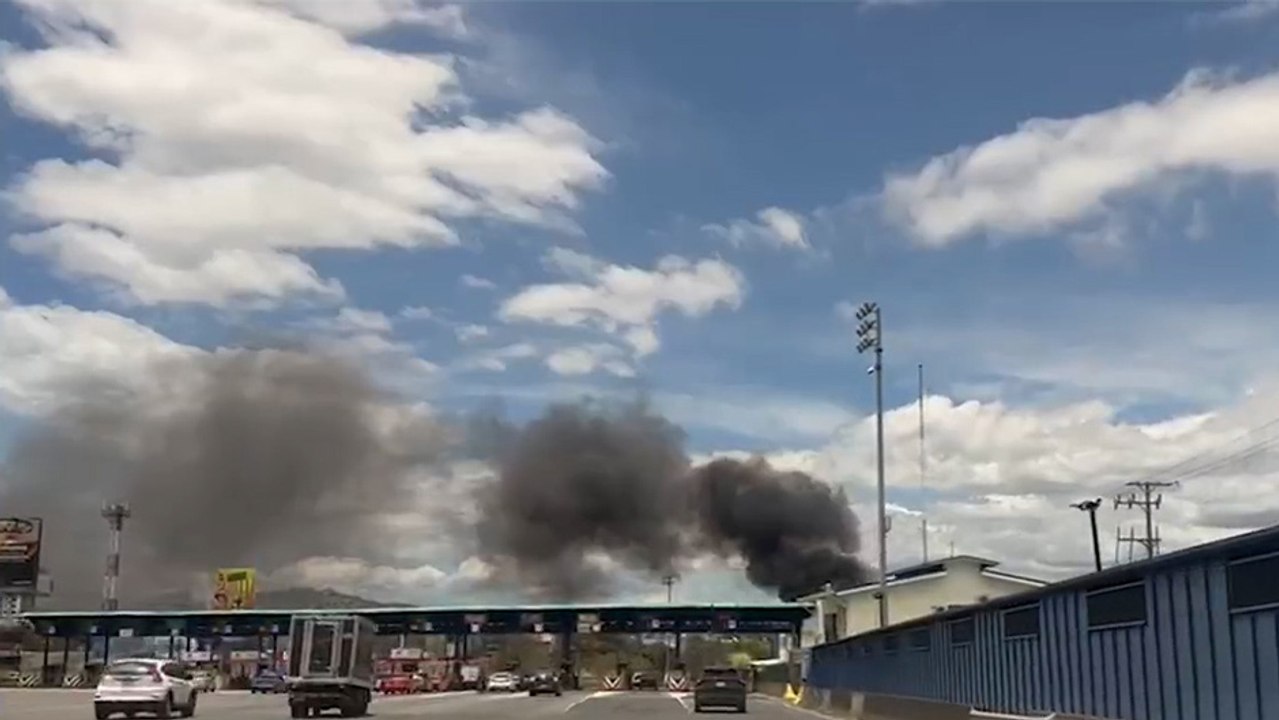 tn7-quema-de-charral-afecta-visibilidad-en-ruta-27-300326