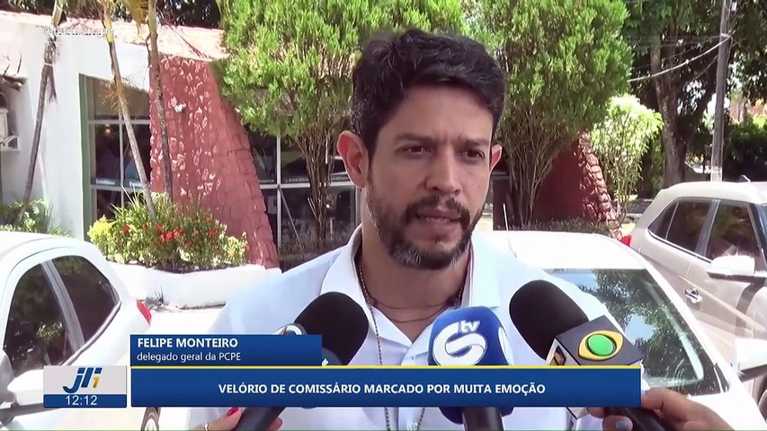Velório de comissário marcado por muita emoção