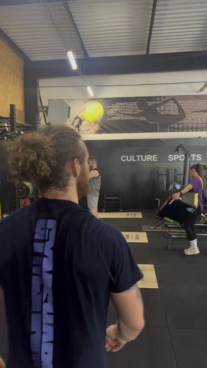 Squat Jump X pompes diamants en biset 💪🔥 c’est jamais finis 😂🔥