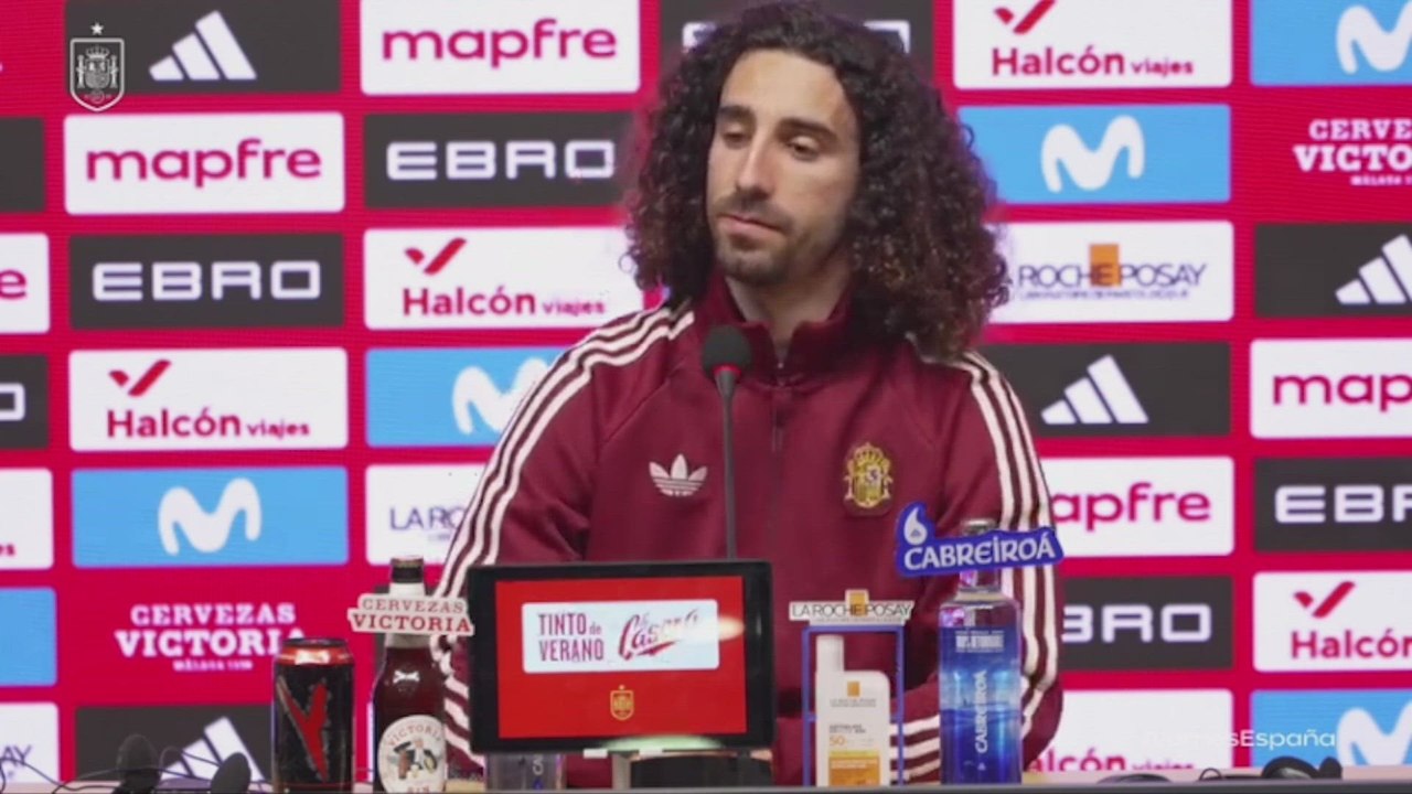 Cucurella deja la puerta abierta a un regreso al FC Barcelona