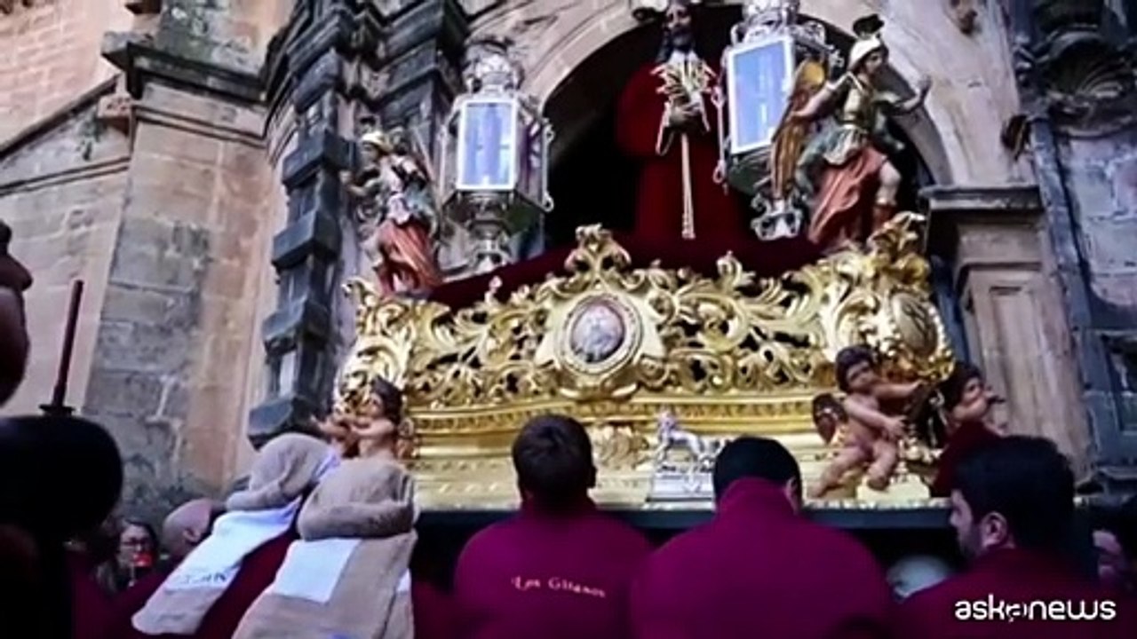 Spagna, a Ronda la Settimana Santa dei "Gitanos"