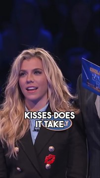 Steve Harvey Reacts to Kimberly Perry’s Fast Money Run on Celebrity Family Feud