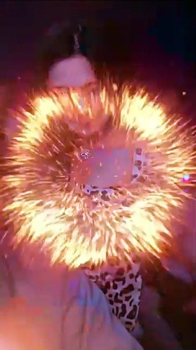 on the rocks on a roll chinese drama