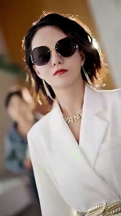 المتدرب الستيني زعيم متخف