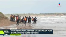 Por derrame de combustible, intensifican labores de limpieza en playas de Veracruz