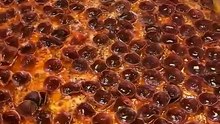 Send this to someone that loves pepperoni pizza 😍