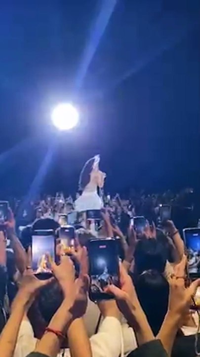 Así ha sido el primer concierto de la gira 'Lux' de Rosalía en Madrid