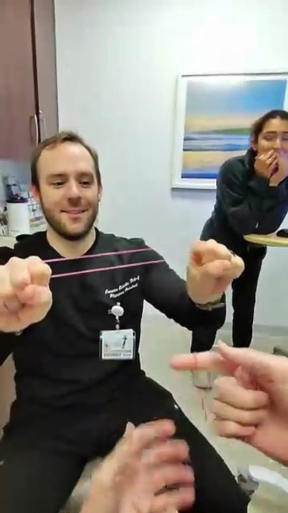 Tour de magie avec un élastique