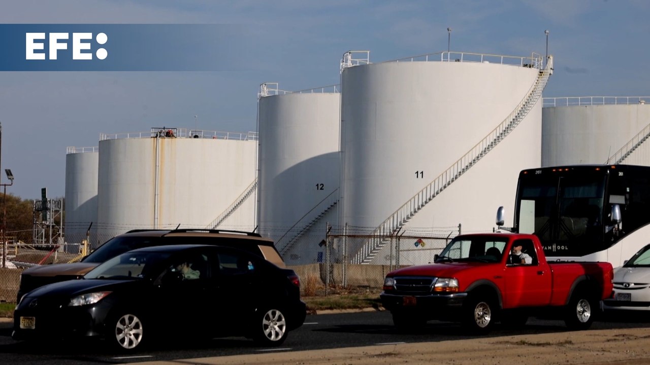 La escalada militar en Irán eleva el precio de la gasolina en EE.UU.