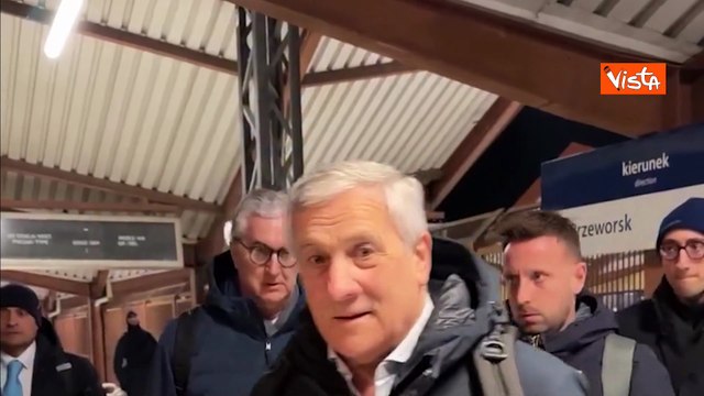 Il ministro degli Esteri Tajani in partenza per Bucha per commemorazione strage: Slava Ukraini!