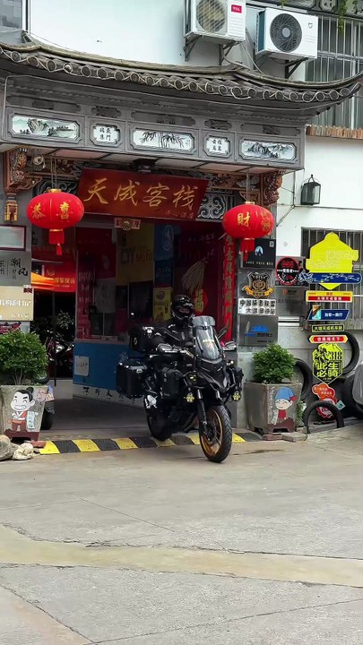 Hit the road with me 😉