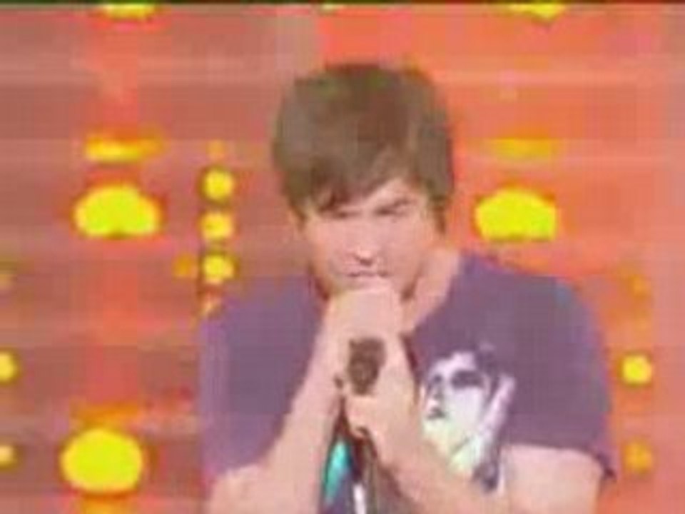 Risin' up, back on the street Did my time, took my chances..