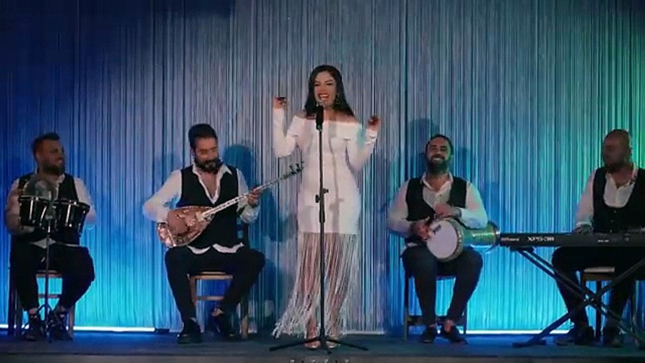 Aylin Demir - Bahçe Duvarından Aştım - Şişeler - Potpori Oyun Havası