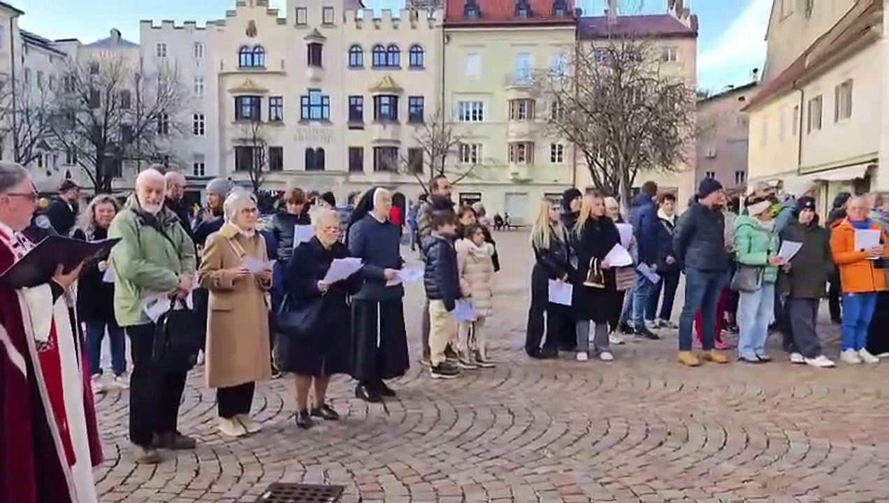 Nel centro storico di Bressanone, la Passione di Cristo