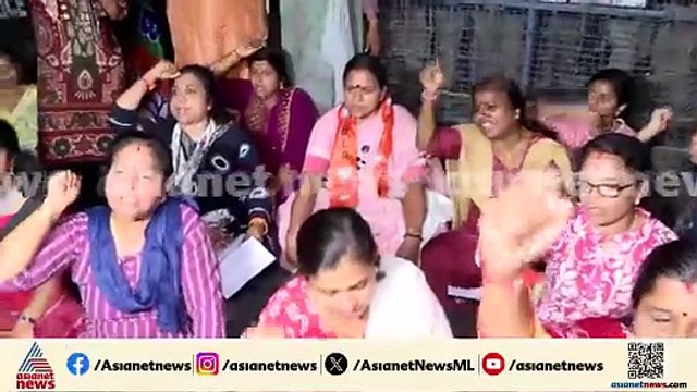 'ഷാഫി പറമ്പിലിനെ അറസ്റ്റ് ചെയ്യണം'; ശോഭ സുരേന്ദ്രൻ്റെ നേതൃത്വത്തിൽ എസ്പി ഓഫീസിലേക്ക് മാർച്ച്