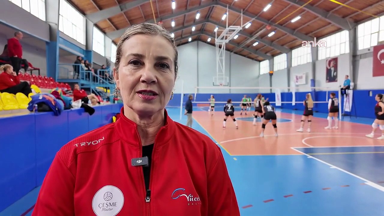 Evinin Sultanları Foça'da fileye uzandı: Farklı yaş ve meslekten kadınlar sahada buluştu