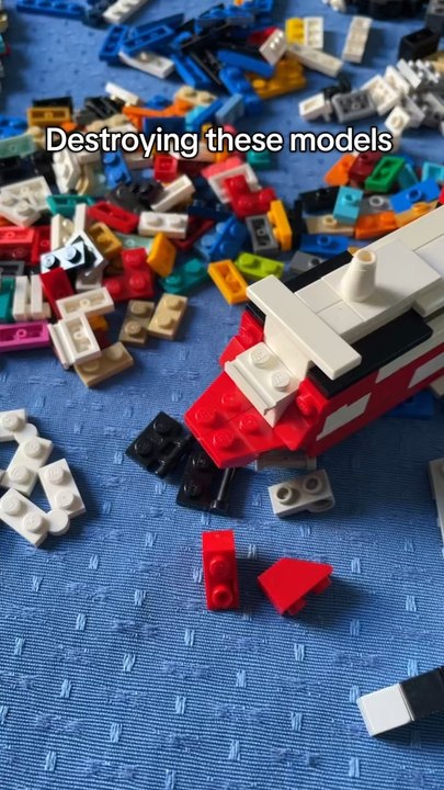 Awesome Lego video