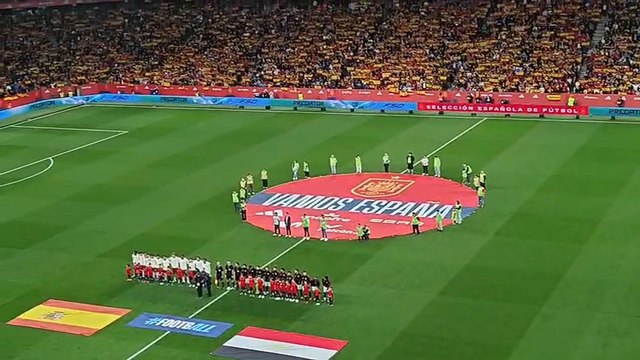 Así sonó el himno de España en Barcelona antes del España vs Egipto