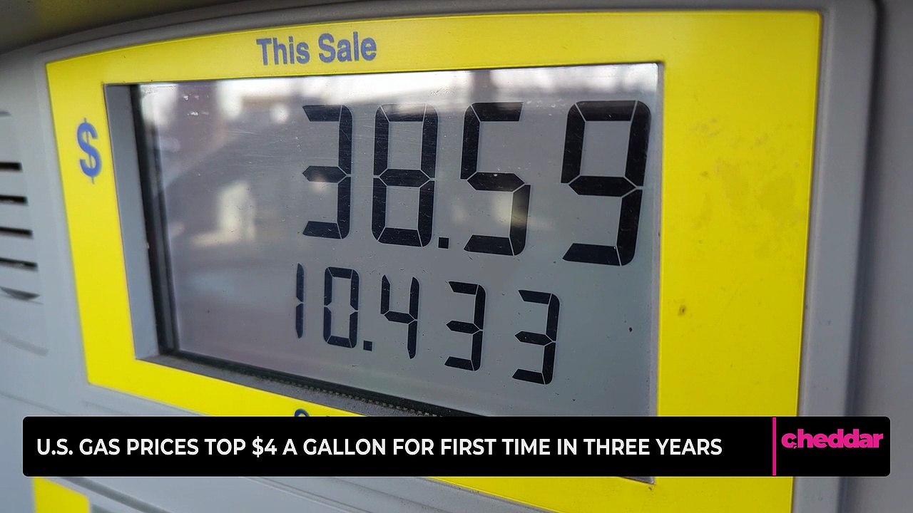 U.S. Gas Prices Top $4 a Gallon for First Time in Three Years
