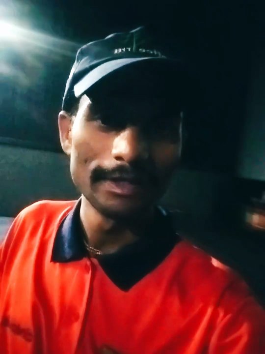 "Cinepolis mein popcorn giraya, hero banne ka sapna udaya! Screen pe action, zindagi mein distraction! 🍿🎬 Ab ghar jaake fridge raid! 🤪 #CinepolisComedy #PopcornDisaster"