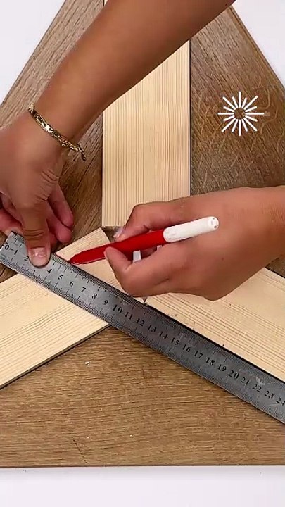 Quick hack for perfect wood lining🛠️