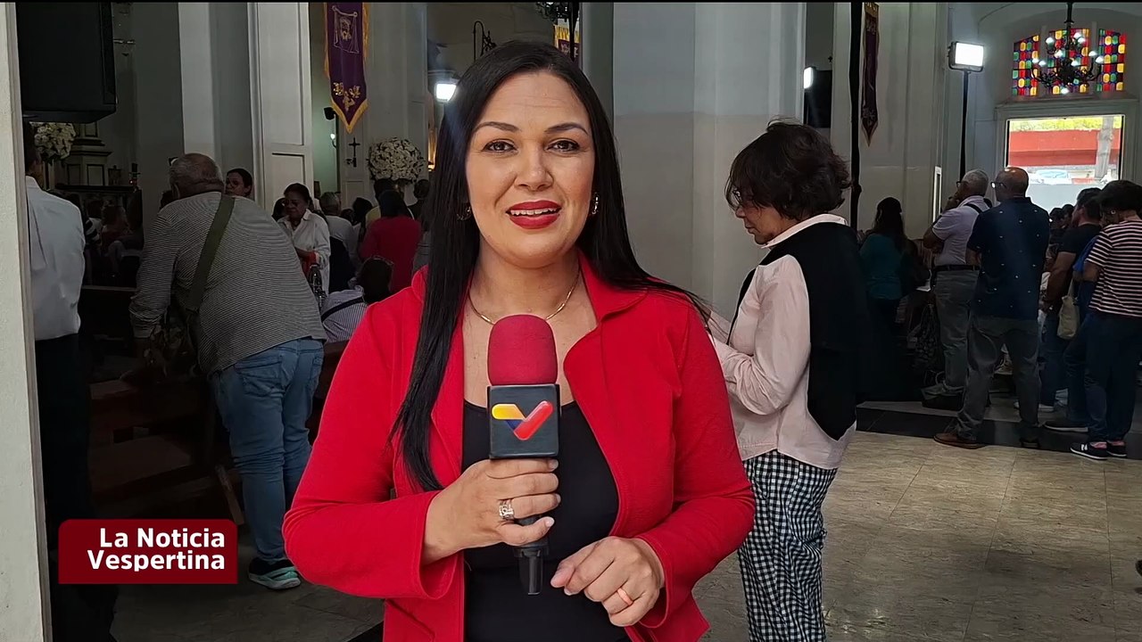 Feligreses continúan asistiendo a la ceremonia del Nazareno de San Pablo en la Basílica de Santa Teresa