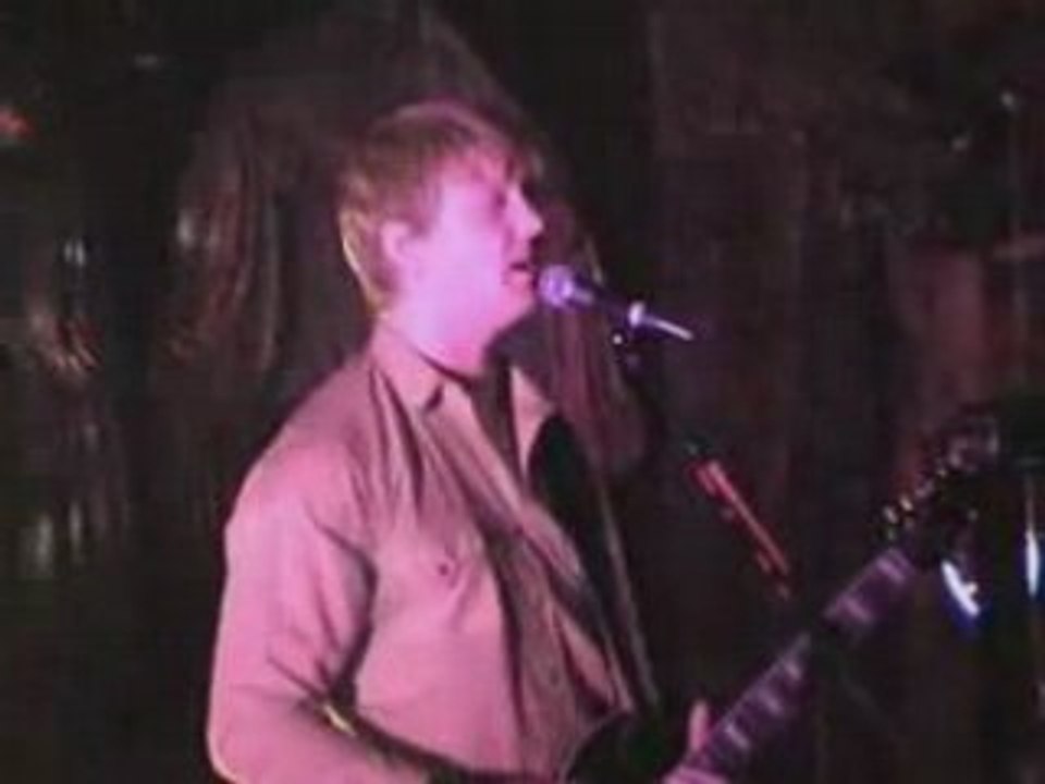 QOTSA - 11 You can't quit me baby part 1 Louiseville 2000