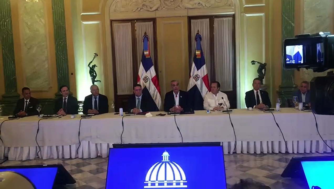 Luis Abinader asegura estabilidad de precios de...