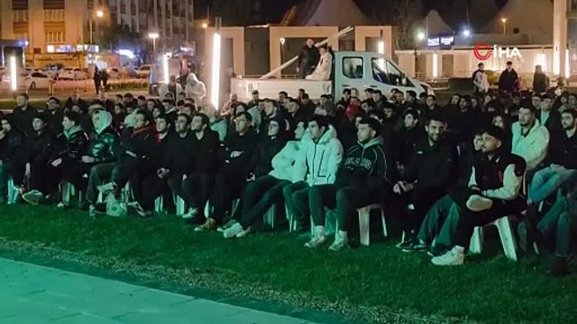 Kütahya’da milli maç coşkusu dev ekrana taşındı | Ajansspor | IHA