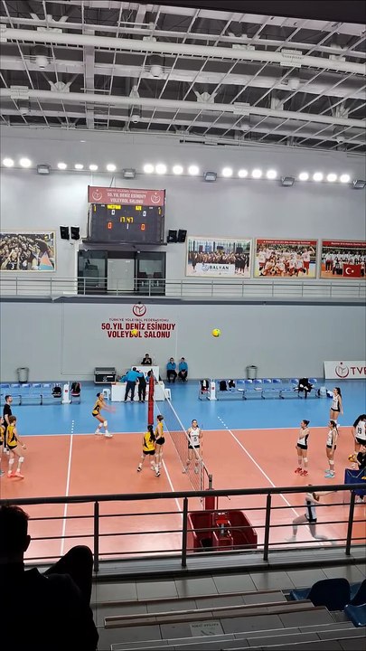 Maç Önü - VakıfBank v Beşiktaş - Küçük Kızlar Süper Ligi Final Grubu 9. Hafta