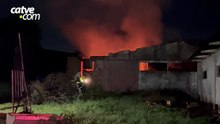 Incêndio atinge barracão abandonado no bairro Santos Dumont, em Cascavel