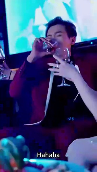 (88) The end dog man is obviously her fiancé, but he defends and favors Bai Yueguang everywhere, and even forces her to apologize in public before she can continue the engagement