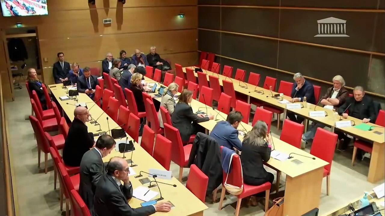 Jacques Cardoze, ancien présentateur de "Complément d'Enquête", révèle que consigne avait été donnée par la direction de France Télé "de faire une enquête à charge contre Jordan Bardella