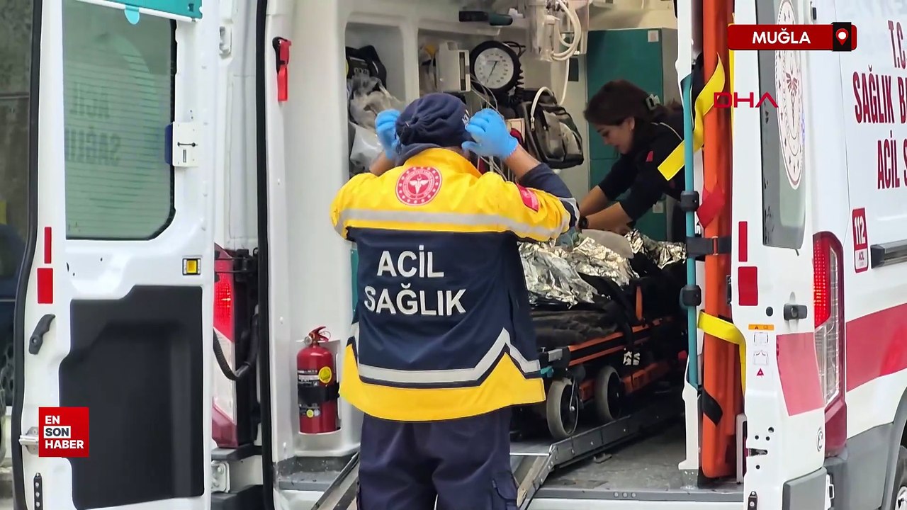 Muğla’nın Bodrum ilçesi açıklarında göçmenleri taşıyan bot battı