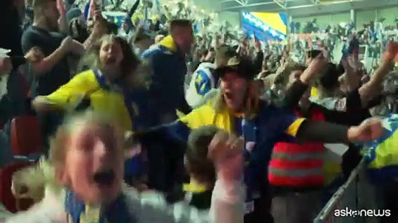 Italia eliminata dai Mondiali di calcio, la festa dei tifosi bosniaci