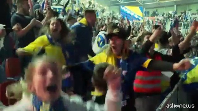 Italia eliminata dai Mondiali di calcio, la festa dei tifosi bosniaci