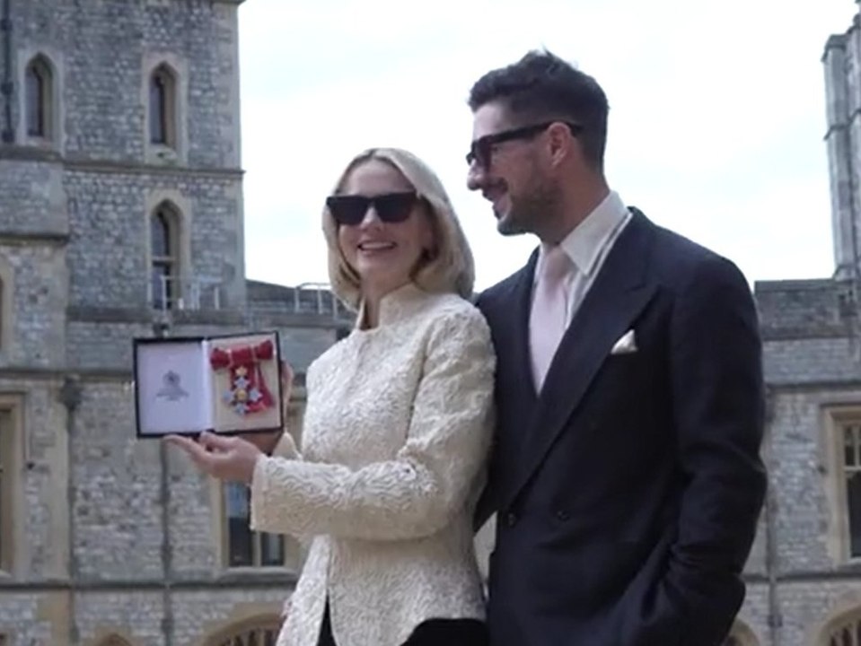 Schauspielerin Carey Mulligan erhält Auszeichnung von König Charles