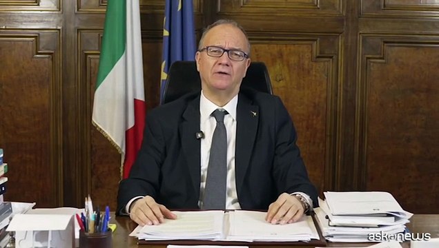 Scuola, Valditara: +143 euro in busta paga ai prof, più gli arretrati