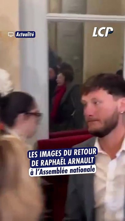 Regardez le retour à l'Assemblée nationale cet après-midi du député La France insoumise Raphaël Arnault