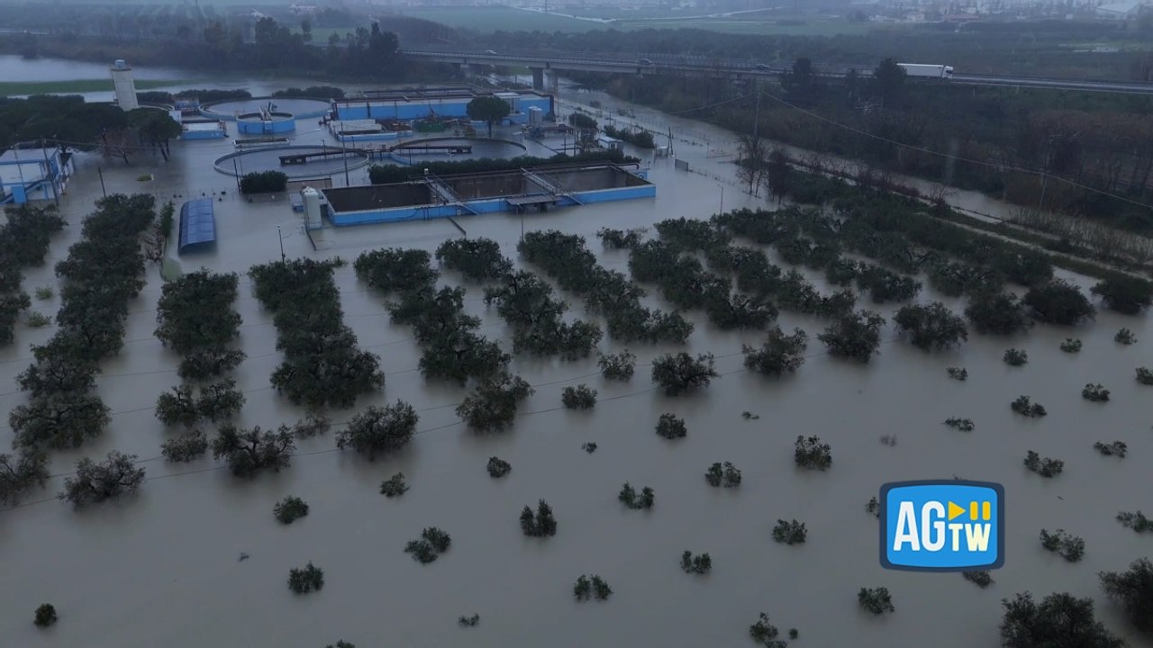 Allerta rossa in Molise, esonda il fiume Trigno: le immagini dal drone