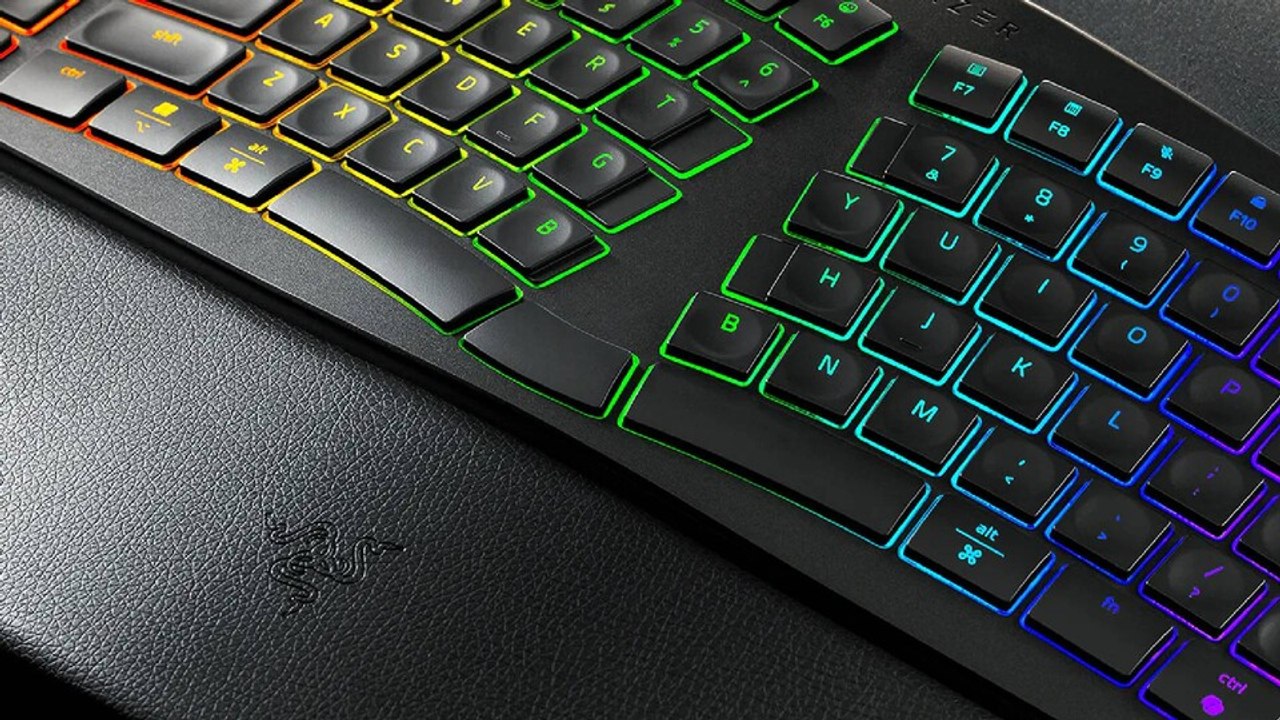 Ergonomisch spielen: Razer stellt neue Gaming-Tastatur mit geteiltem Layout vor