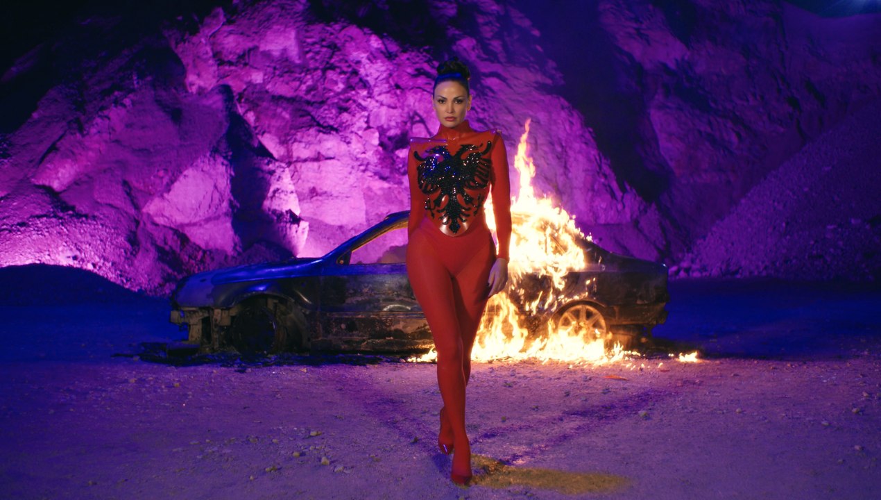 Bleona - Ride It (Remix) [Official Music Video]