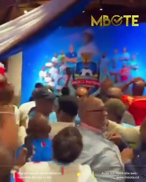 Felix Tshisekedi célèbre la qualification à la coupe du monde de la RD Congo avec ses proches