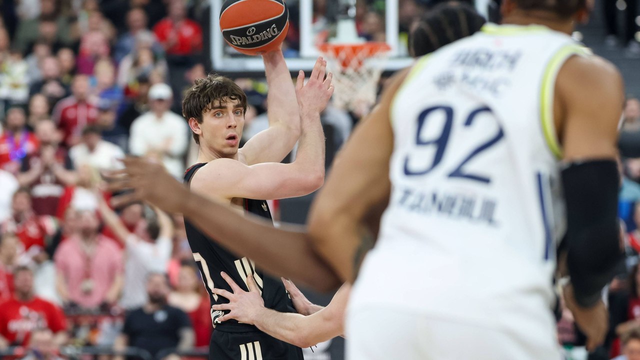 Jessup behält zweimal die Nerven! Bayern überlebt Krimi gegen Fenerbahce